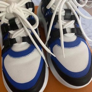 Authentic LV archlight sneaker